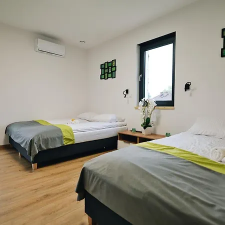 U Szymonkow Przeciszow Gæstehus 3*